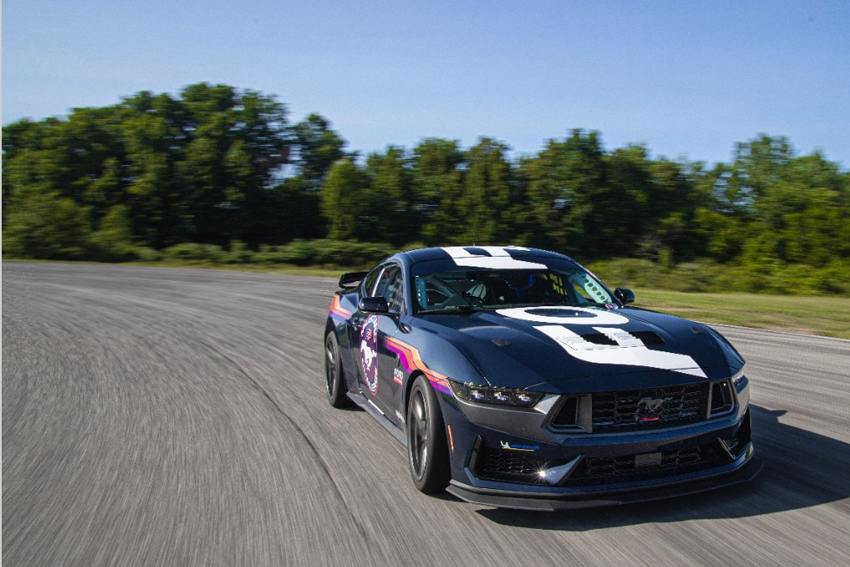 Ford Mustang Dark Horse R 2025